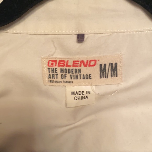 Men’s Blend shirt. All $20 items in my closet are 2/$30 - Picture 3 of 5